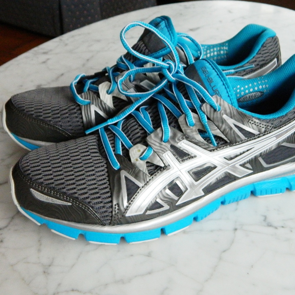 NWT Women's Asics Gel Blur 33 Running Sneakers